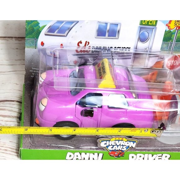 Vintage 1998 Chevron Cars Danni Driver - Toy Car with Moving Eyes & Traffic Cone - Picture 2 of 14